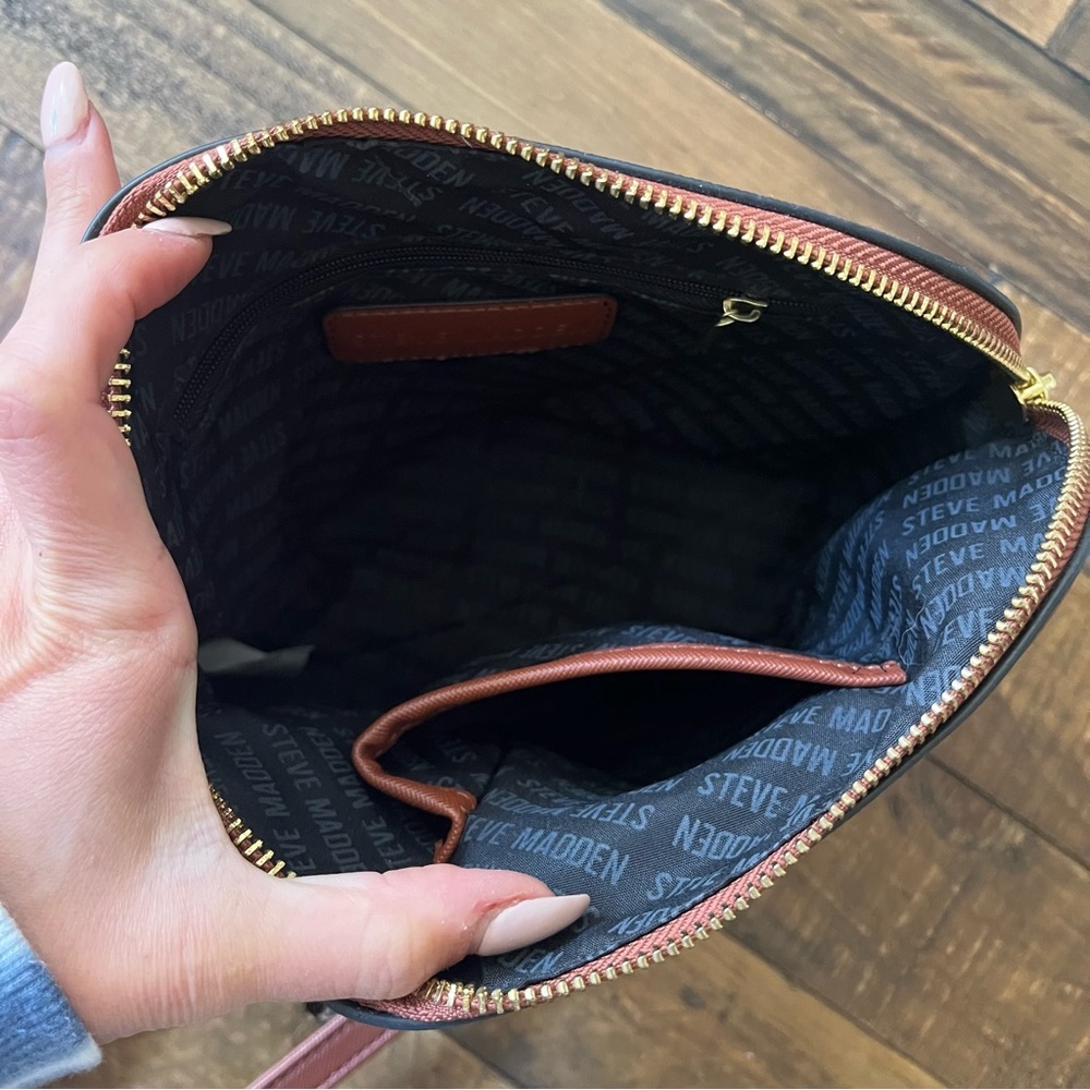 Steve Madden Brown Crossbody Bag - Picture 5 of 10